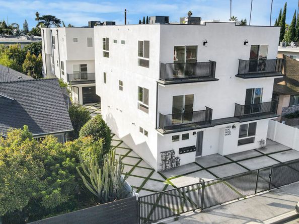 5436 Romaine Street, Los Angeles CA 90038