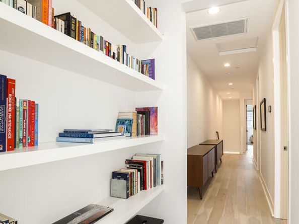 1741 S S Marvin Ave, Los Angeles CA 90019