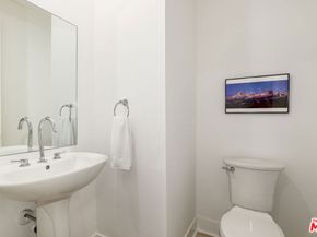 1741 S S Marvin Ave, Los Angeles CA 90019