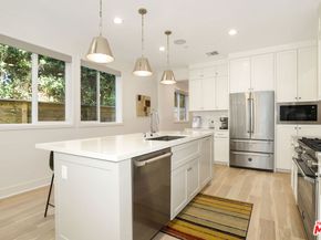 1741 S S Marvin Ave, Los Angeles CA 90019