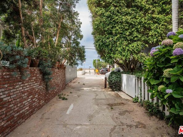 24 Westwind Street C, Marina Del Rey CA 90292