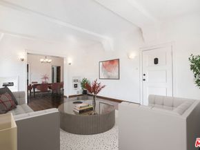 855 S Shenandoah Street, Los Angeles CA 90035