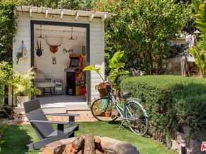 8421 Kirkwood Drive, Los Angeles CA 90046