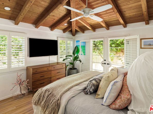 8421 Kirkwood Drive, Los Angeles CA 90046