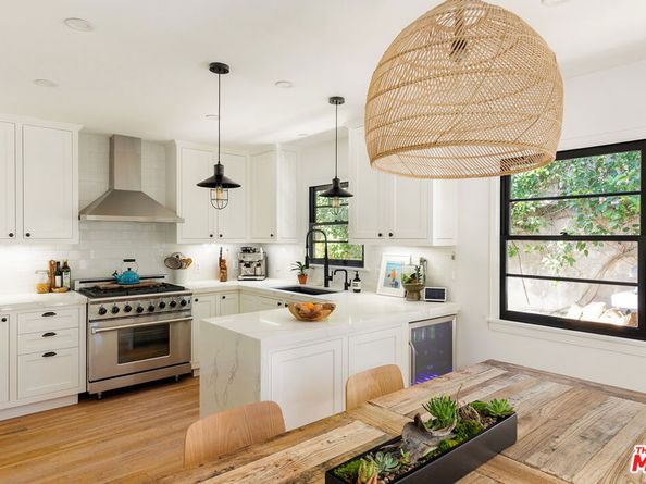 8421 Kirkwood Drive, Los Angeles CA 90046