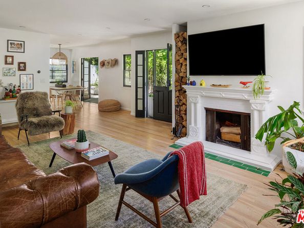 8421 Kirkwood Drive, Los Angeles CA 90046