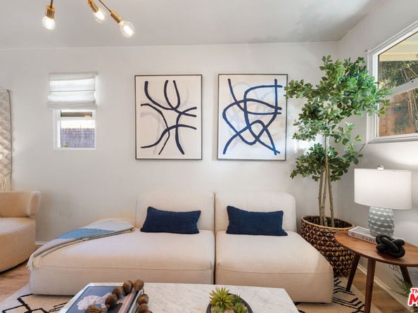 1545 Duane Street, Los Angeles CA 90026