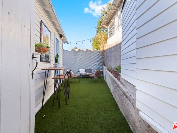 1545 Duane Street, Los Angeles CA 90026