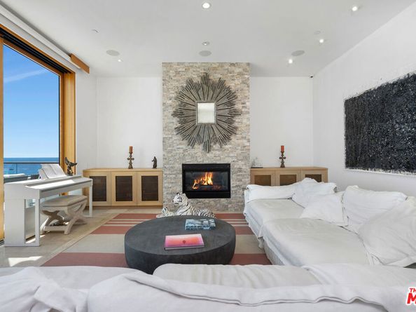 19824 Pacific Coast Highway, Malibu CA 90265