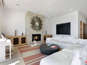 19824 Pacific Coast Highway, Malibu CA 90265