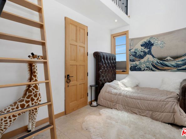 19824 Pacific Coast Highway, Malibu CA 90265