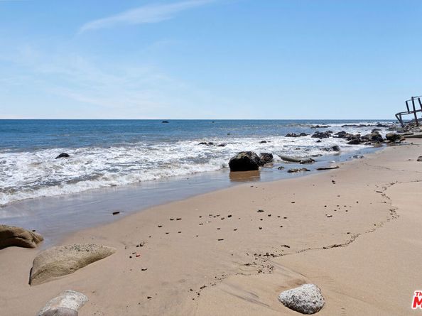 19824 Pacific Coast Highway, Malibu CA 90265