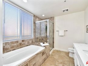 5132 Maplewood Avenue 106, Los Angeles CA 90004