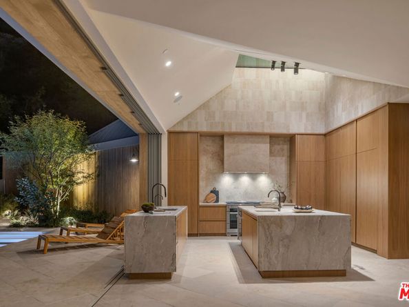 1600 Rising Glen Road, Los Angeles CA 90069