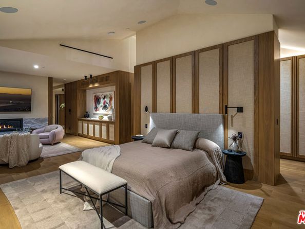 1600 Rising Glen Road, Los Angeles CA 90069