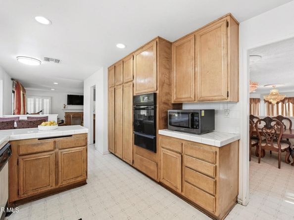 7933 Casaba Avenue, Winnetka CA 91306