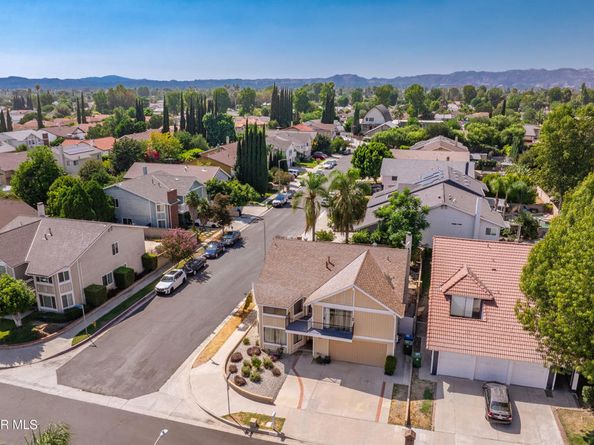 7933 Casaba Avenue, Winnetka CA 91306