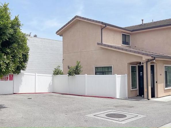 7608 W Ani Way, North Hollywood CA 91605