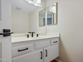 3831 Cottonwood Grove Trail, Calabasas CA 91301