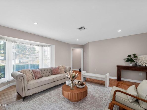 3722 Degnan Boulevard, Los Angeles CA 90018