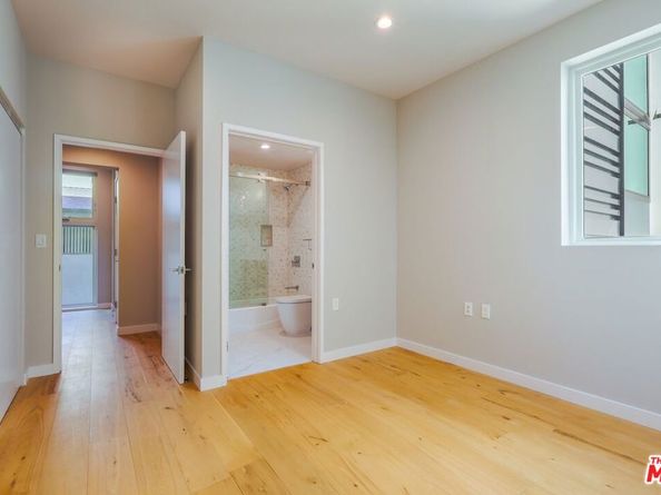 1729 S Barrington Avenue 2, Los Angeles CA 90025