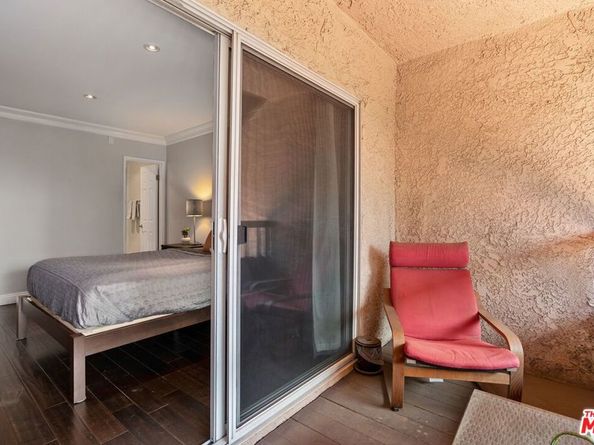 7755 Via Rosa Maria, Burbank CA 91504