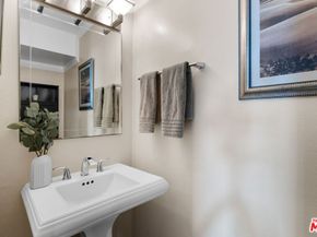 7755 Via Rosa Maria, Burbank CA 91504