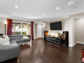 7755 Via Rosa Maria, Burbank CA 91504