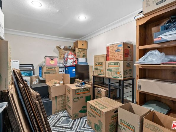 7755 Via Rosa Maria, Burbank CA 91504