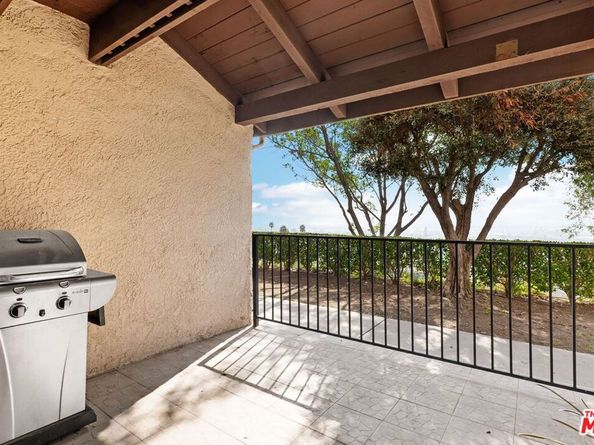 7755 Via Rosa Maria, Burbank CA 91504