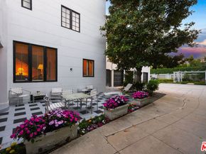 191 S Hudson Avenue, Los Angeles CA 90004
