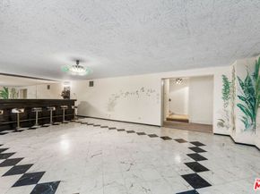 191 S Hudson Avenue, Los Angeles CA 90004
