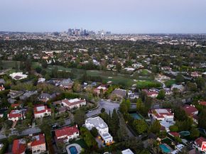 191 S Hudson Avenue, Los Angeles CA 90004