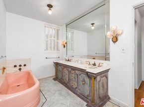 191 S Hudson Avenue, Los Angeles CA 90004
