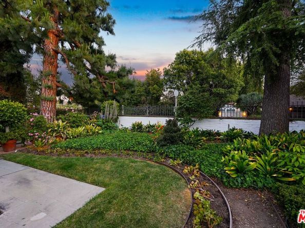 191 S Hudson Avenue, Los Angeles CA 90004