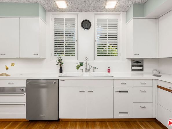 191 S Hudson Avenue, Los Angeles CA 90004