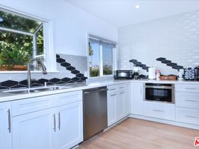3935 Kentucky Drive, Studio City CA 90068