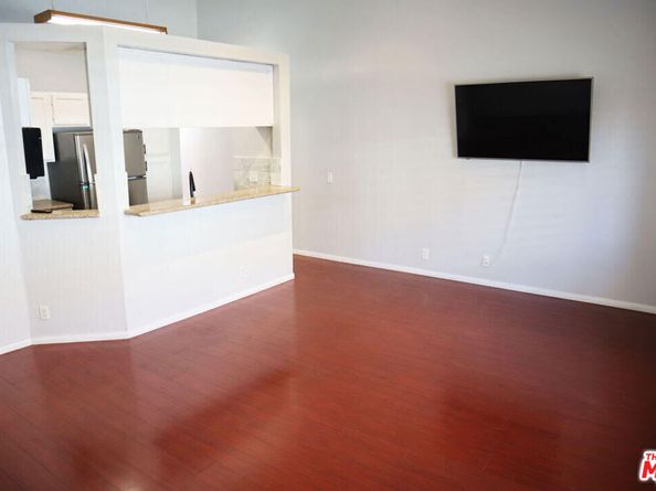 324 E Plymouth Street 16, Inglewood CA 90302