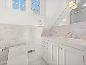 28 Irvine Road, Old Greenwich CT 06870