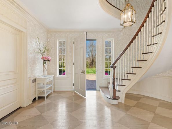 131 Pecksland Road, Greenwich CT 06831