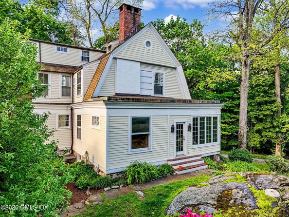 46 Hillside Drive, Greenwich CT 06830