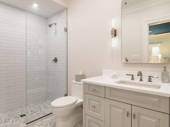 354 South Avenue, New Canaan CT 06840