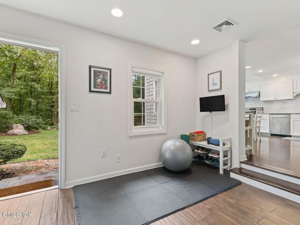 170 Woodbury Avenue, Stamford CT 06907