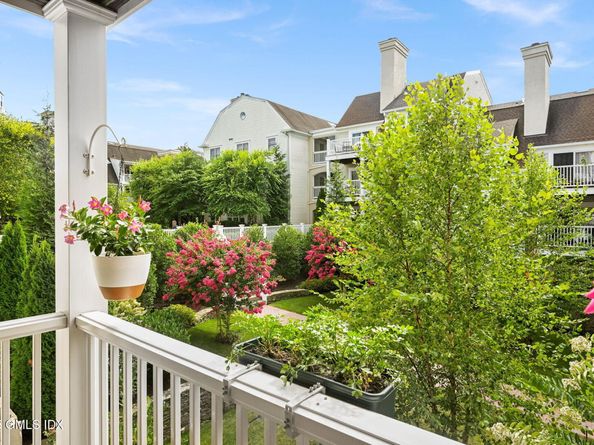 51 Forest Avenue 125, Old Greenwich CT 06870