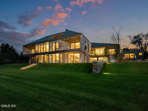 45 Binney Lane, Old Greenwich CT 06870
