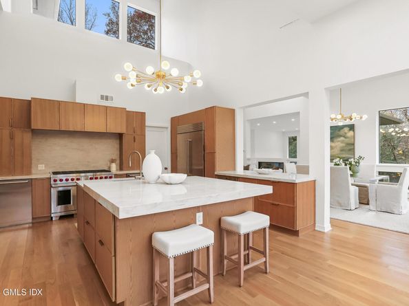 69 Taconic Road, Greenwich CT 06831