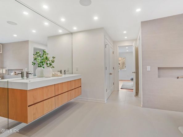 69 Taconic Road, Greenwich CT 06831