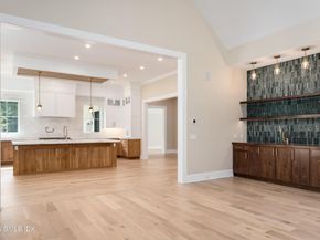 11 Winterset Road, Greenwich CT 06830