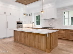 11 Winterset Road, Greenwich CT 06830