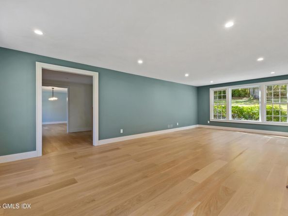 40 Howard Road, Greenwich CT 06831